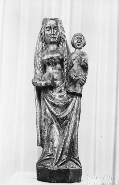 Statue : Vierge à l'Enfant