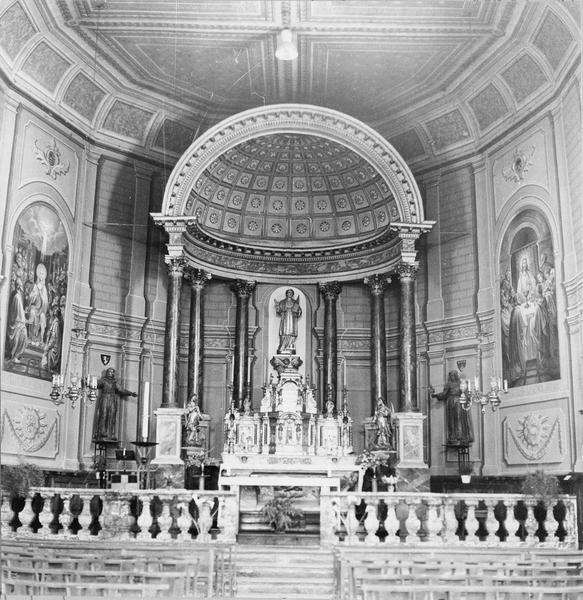 autel, retable, clôture de choeur (maître-autel, table de communion), vue d'ensemble - © Ministère de la Culture (France), Médiathèque du patrimoine et de la photographie (objets mobiliers), tous droits réservés