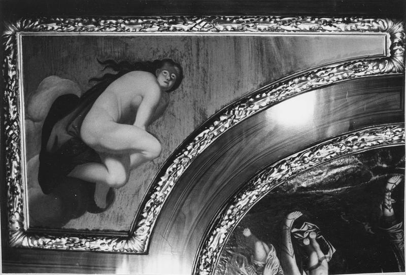 plafond, cheminée (décor intérieur), tableau : personnage féminin - © Ministère de la Culture (France), Médiathèque du patrimoine et de la photographie (objets mobiliers), tous droits réservés