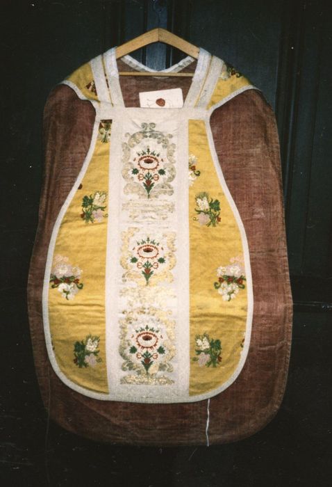 ornement doré du curé d'Ars : chasuble - © Ministère de la Culture (France), Médiathèque du patrimoine et de la photographie, diffusion GrandPalaisRmn Photo