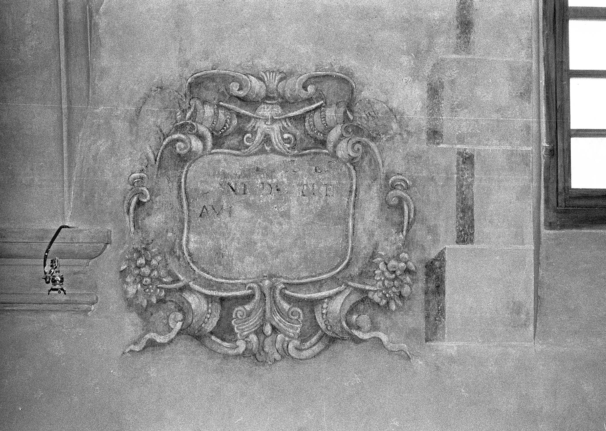 Cartouche du mur ouest, côté droit