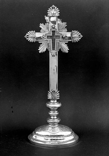 Croix d'autel en argent (revers)