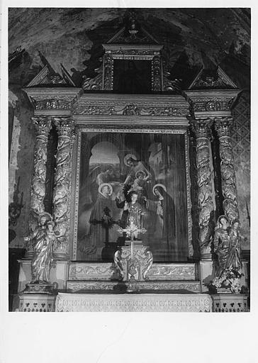 Retable, tableau : 'La remise du Rosaire à saint Dominique et sainte Catherine de Sienne', huile sur toile, retable architecturé