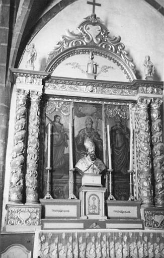 Retable, triptyque : 'Sainte Agathe, saint Eloi, saint Pons', retable architecturé - © Ministère de la Culture (France), Médiathèque du patrimoine et de la photographie (objets mobiliers), tous droits réservés