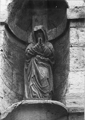 Statue : 'La Vierge en prière', buis sculpté - © Ministère de la Culture (France), Médiathèque du patrimoine et de la photographie (objets mobiliers), tous droits réservés