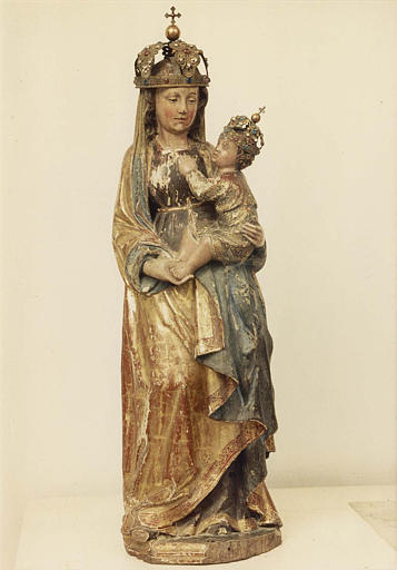 Groupe sculpté : 'Vierge à l'Enfant', couronnés, bois sculpté, peint, doré - © Ministère de la Culture (France), Médiathèque du patrimoine et de la photographie (objets mobiliers), tous droits réservés