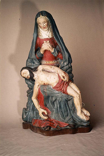Groupe sculpté : 'Vierge de Pitié', bois sculpté, peint - © Ministère de la Culture (France), Médiathèque du patrimoine et de la photographie (objets mobiliers), tous droits réservés