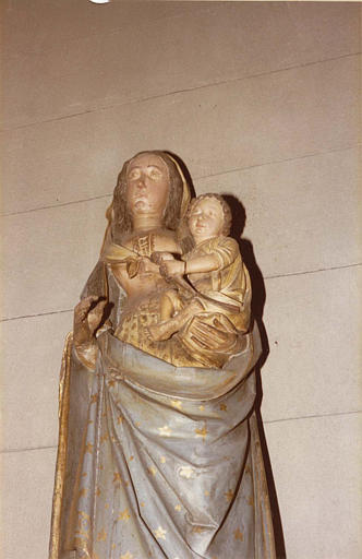 Groupe sculpté : 'Vierge à l'Enfant', bois sculpté, peint,  doré (détail) - © Ministère de la Culture (France), Médiathèque du patrimoine et de la photographie (objets mobiliers), tous droits réservés