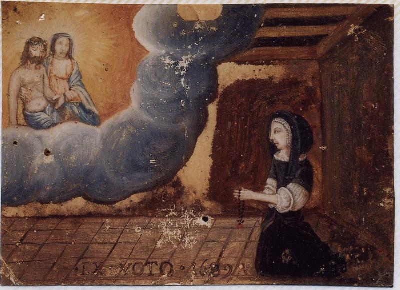 ex-voto 29 : Jeune femme en action de grâce devant Notre-Dame-de-Pitié et égrenant un rosaire, vue générale - © Ministère de la Culture (France), Médiathèque du patrimoine et de la photographie (objets mobiliers), tous droits réservés