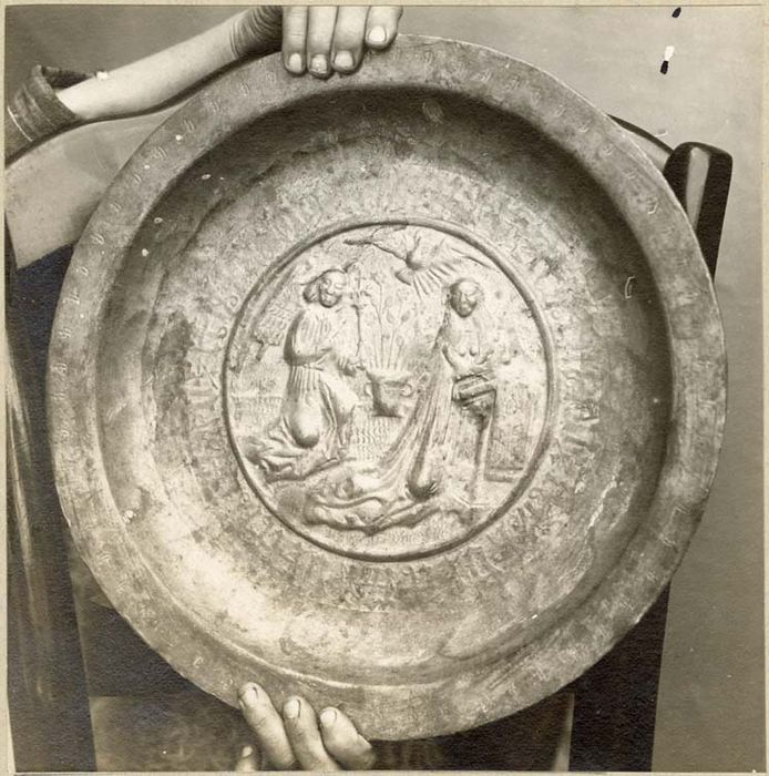 plat à quêter - © Ministère de la Culture (France), Médiathèque du patrimoine et de la photographie, diffusion GrandPalaisRmn Photo