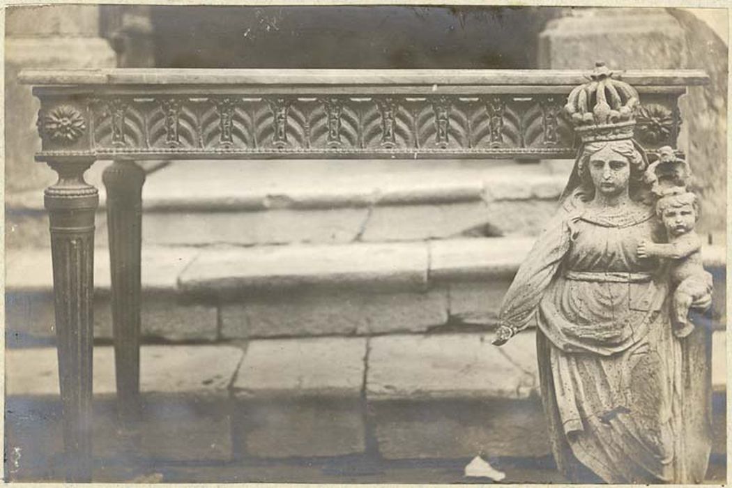 table de salon - © Ministère de la Culture (France), Médiathèque du patrimoine et de la photographie, diffusion GrandPalaisRmn Photo
