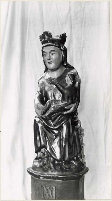 Statue : Vierge à l'Enfant