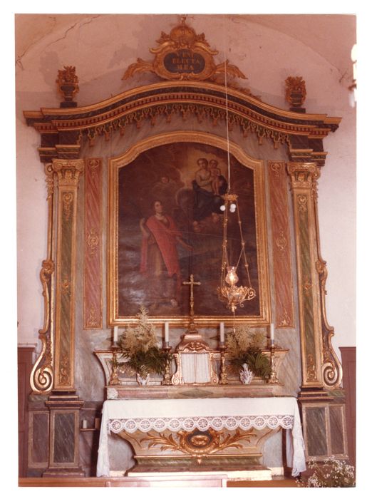 autel, retable, tableau d'autel : Sainte Foy de Conques au pied de Marie et Jésus