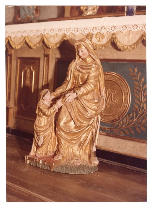 groupe sculpté : Sainte Anne enseignant la Vierge
