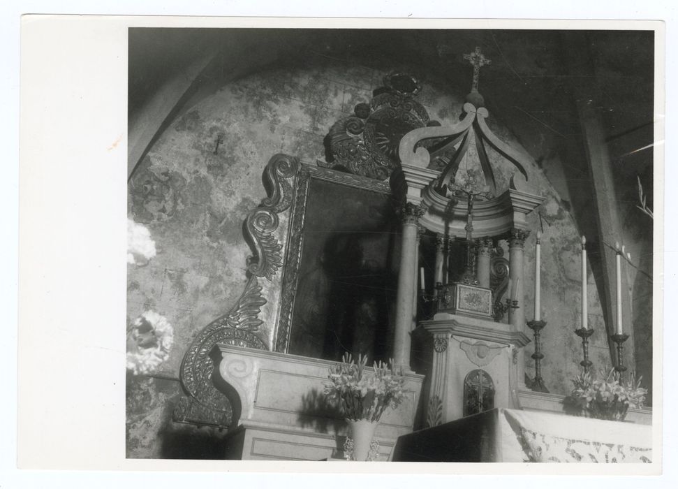 tableau d'autel : Crucifixion avec Saint Jean, Marie et Sainte Marie-Madeleine