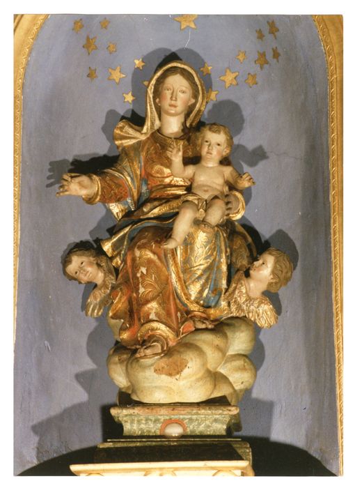 statue : Vierge à l'Enfant