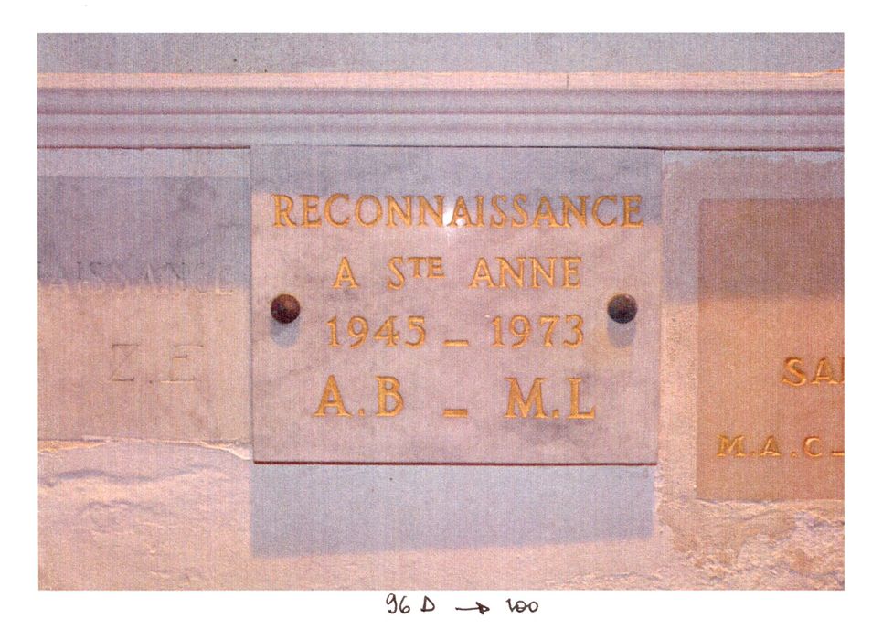 Plaque de marbre (ex-voto n°100) : Reconnaissance à Ste Anne