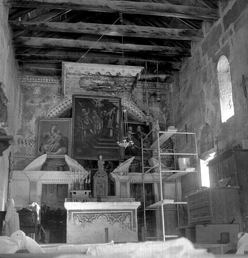 Peintures murales : Vue d'ensemble du choeur pendant les travaux