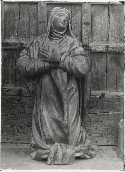 statue : religieuse en extase, vue générale