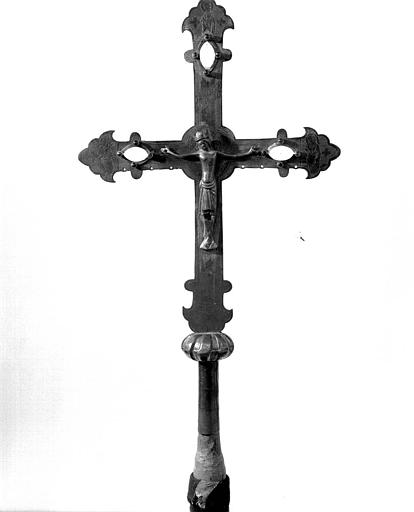 Croix en cuivre doré