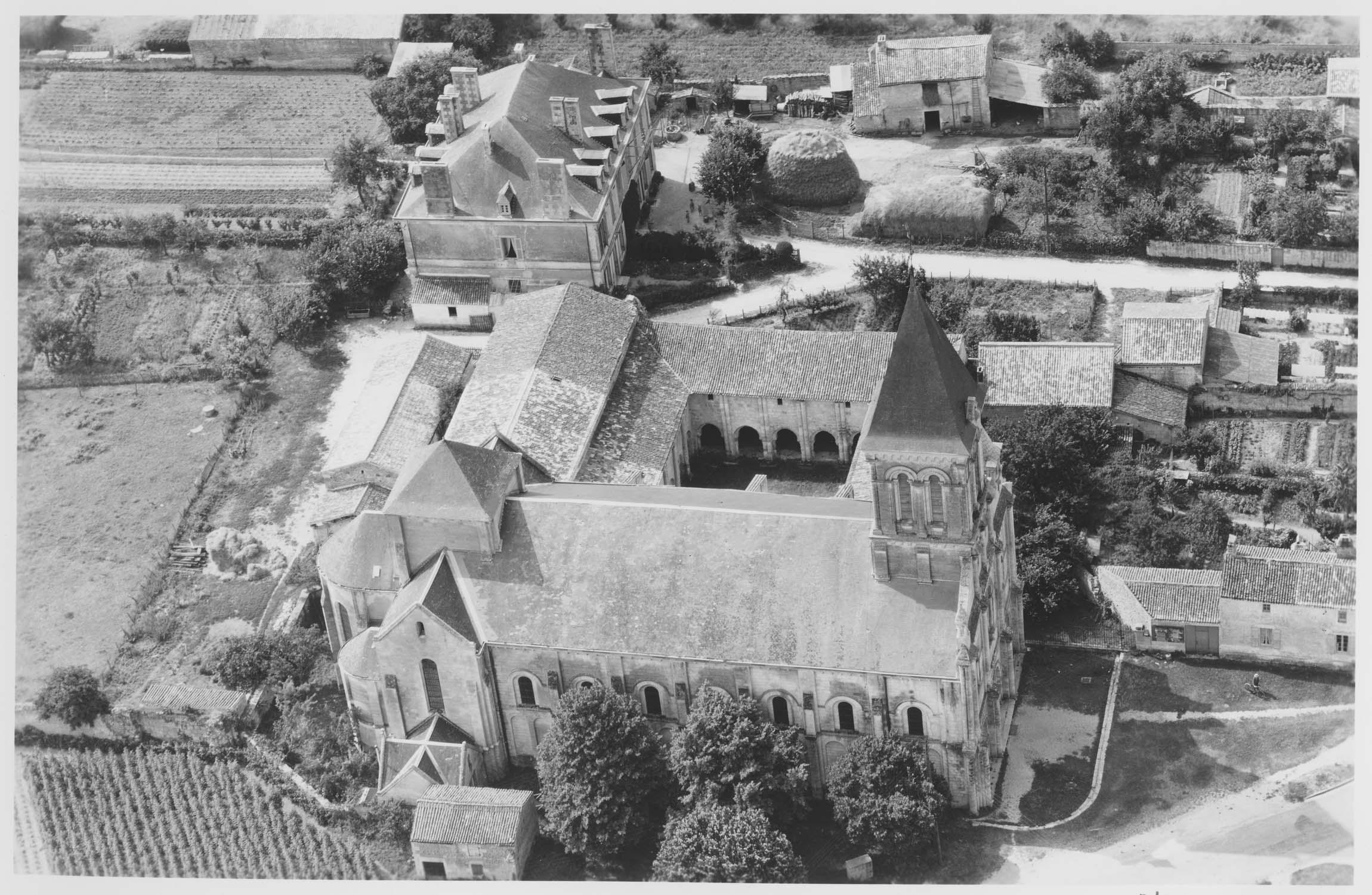 Abbaye royale Saint-Vincent