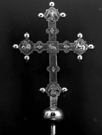 Croix processionnelle quadrilobée en argent et laiton doré (revers)