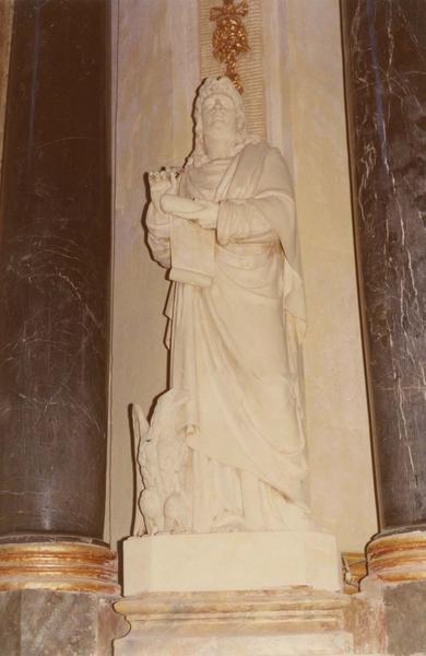 statue du retable du maître-autel : saint Jean, vue générale