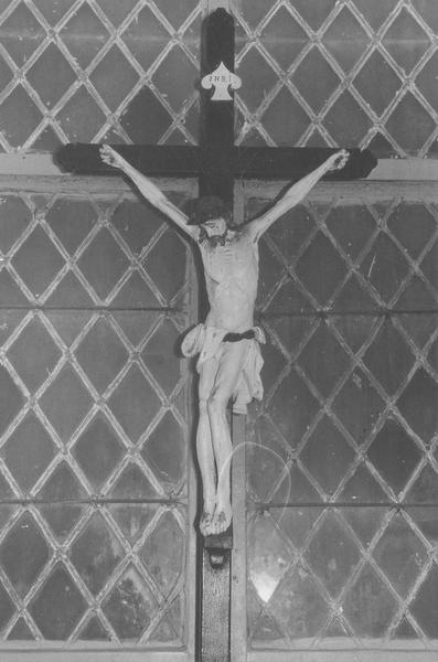 Statue (crucifix) : Christ en croix