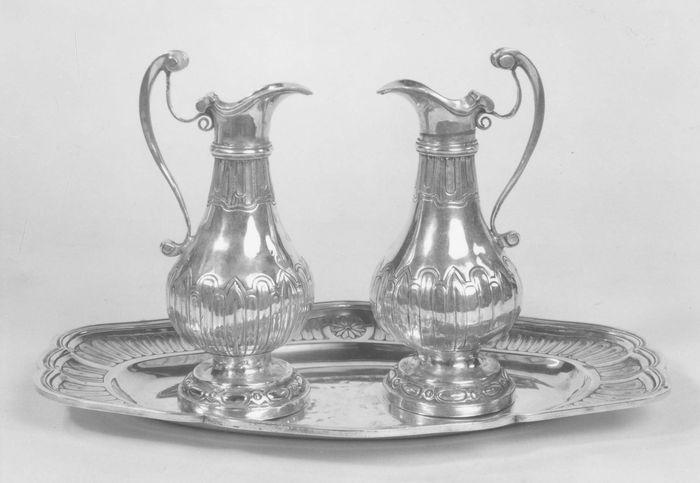 burettes, bassin à burettes, vue générale - © Ministère de la Culture (France), Médiathèque du patrimoine et de la photographie (objets mobiliers), tous droits réservés