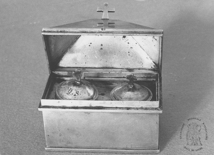 coffret aux saintes huiles, vue générale - © Ministère de la Culture (France), Médiathèque du patrimoine et de la photographie (objets mobiliers), tous droits réservés