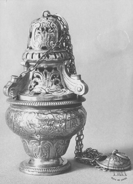 encensoir, vue générale - © Ministère de la Culture (France), Médiathèque du patrimoine et de la photographie (objets mobiliers), tous droits réservés