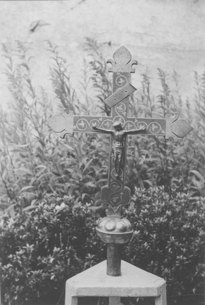 croix de procession, vue générale - © Ministère de la Culture (France), Médiathèque du patrimoine et de la photographie (objets mobiliers), tous droits réservés