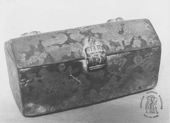 coffret aux saintes huiles, vue générale - © Ministère de la Culture (France), Médiathèque du patrimoine et de la photographie (objets mobiliers), tous droits réservés