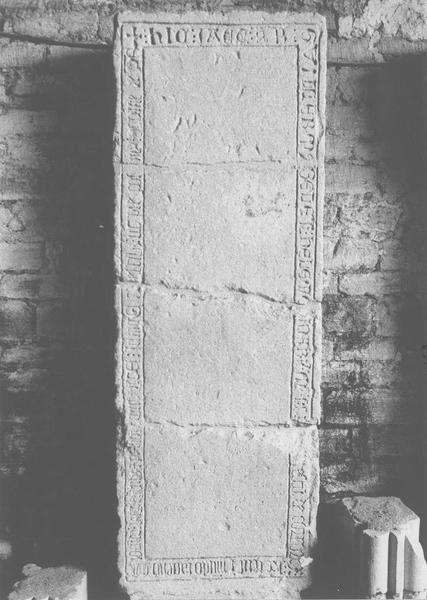 dalle funéraire de Guillaume Belet, vue générale - © Ministère de la Culture (France), Médiathèque du patrimoine et de la photographie (objets mobiliers), tous droits réservés