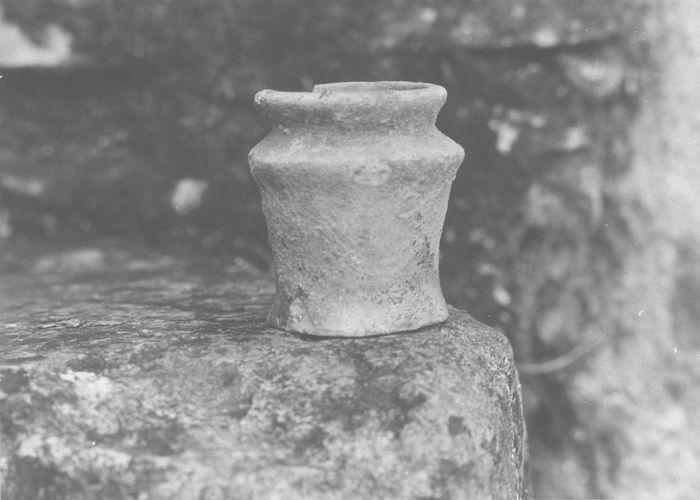 pot à crème (?), vue générale - © Ministère de la Culture (France), Médiathèque du patrimoine et de la photographie (objets mobiliers), tous droits réservés
