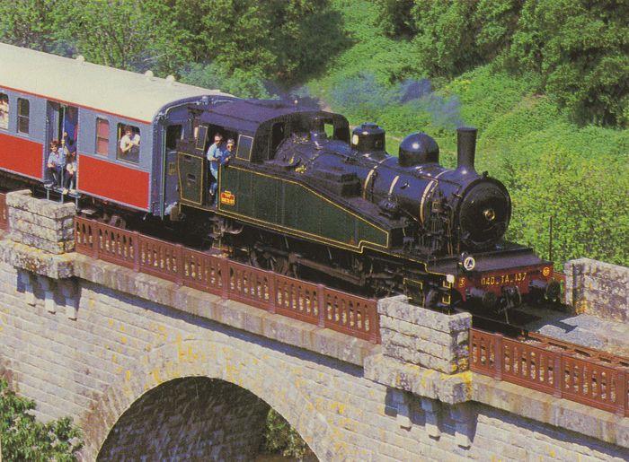 locomotive à vapeur : locomotive-tender à voie normale, 040 TA 137, vue générale - © oui