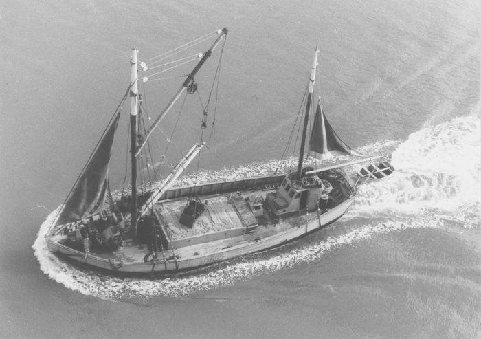 bateau de charge (gabare) dit Fleur de Lampaul, vue générale - © Ministère de la Culture (France), Médiathèque du patrimoine et de la photographie (objets mobiliers), tous droits réservés