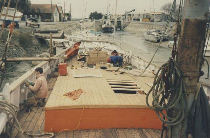 bateau de charge (gabare) dit Fleur de Lampaul, vue partielle