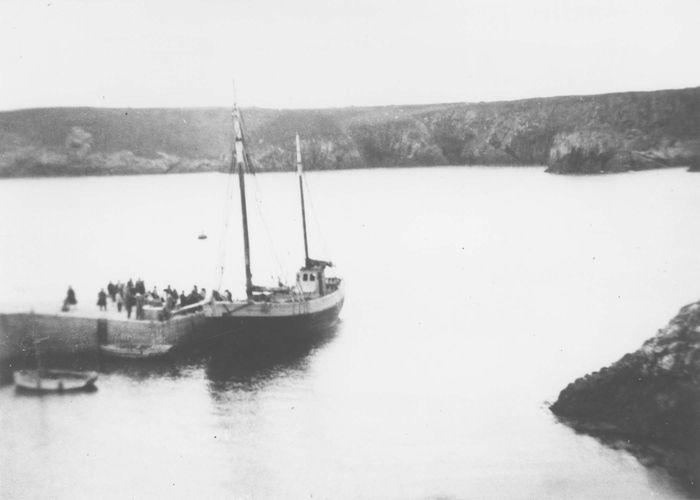 bateau de charge (gabare) dit Fleur de Lampaul, vue générale