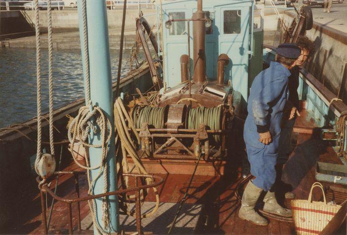 bateau de pêche : chalutier-thonier dit Le Kifanlo, vue partielle