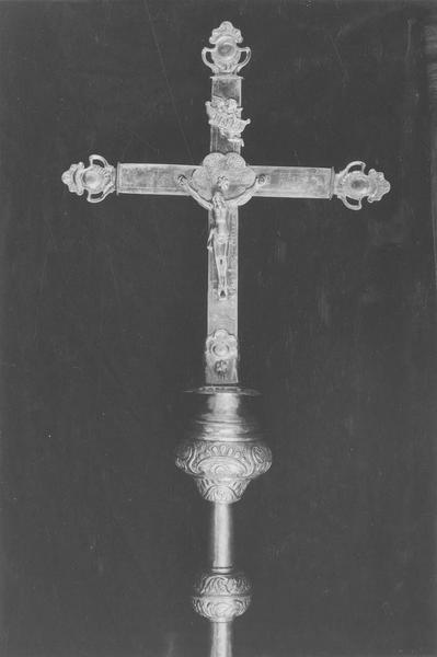 croix de procession, vue générale - © Ministère de la Culture (France), Médiathèque du patrimoine et de la photographie (objets mobiliers), tous droits réservés