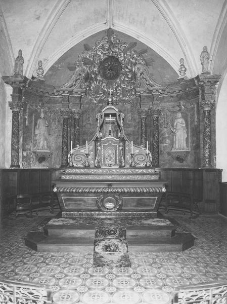 autel, retable, tabernacle, 5 statues (maître-autel), vue générale - © Ministère de la Culture (France), Médiathèque du patrimoine et de la photographie (objets mobiliers), tous droits réservés