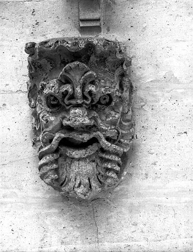 Mascaron