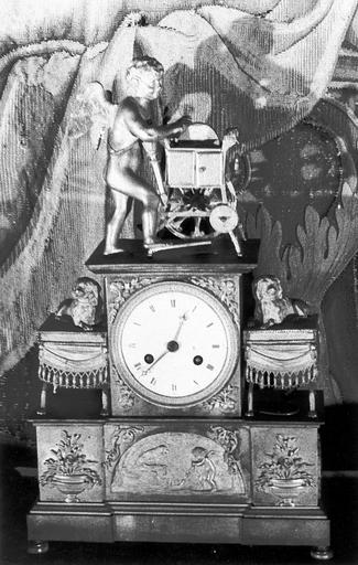 Pendule : l' Amour rémouleur