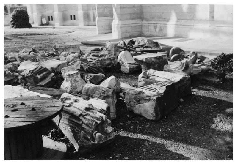 sculptures, fragments lapidaires provenant de l'ancienne abbatiale - © Ministère de la Culture (France), Médiathèque du patrimoine et de la photographie (objets mobiliers), tous droits réservés
