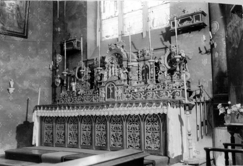 tabernacle, chandeliers