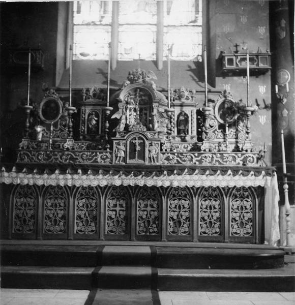 autel, tabernacle, chandeliers (6)