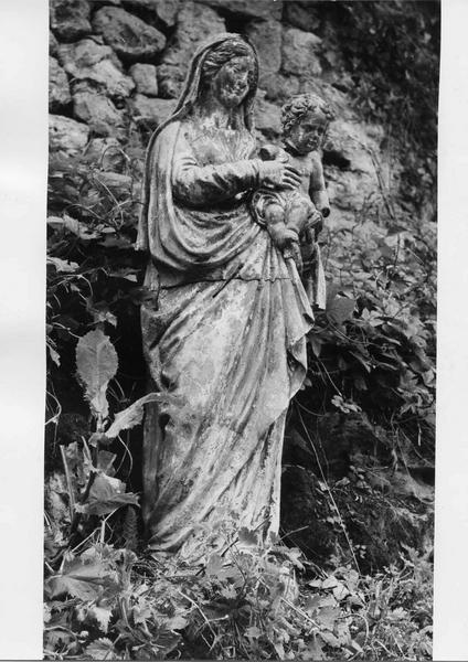 Statue : Vierge à l'Enfant