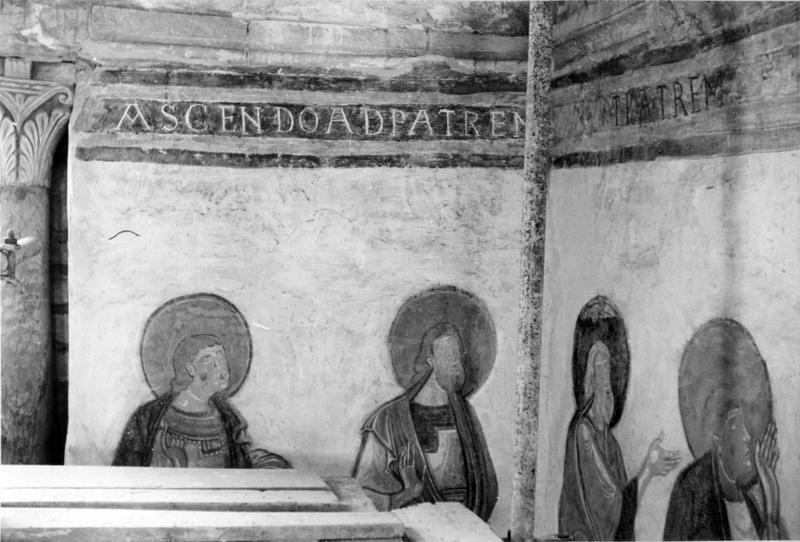 peinture monumentale : cella, angle nord-est, apôtres et inscriptions (après restauration)