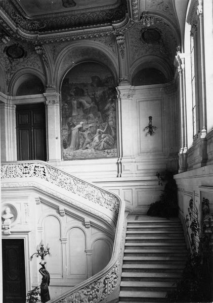 tableau : entrée de Charles Martel à Poitiers après sa victoire sur les sarrasins en 732 (escalier de l'hôtel de ville)